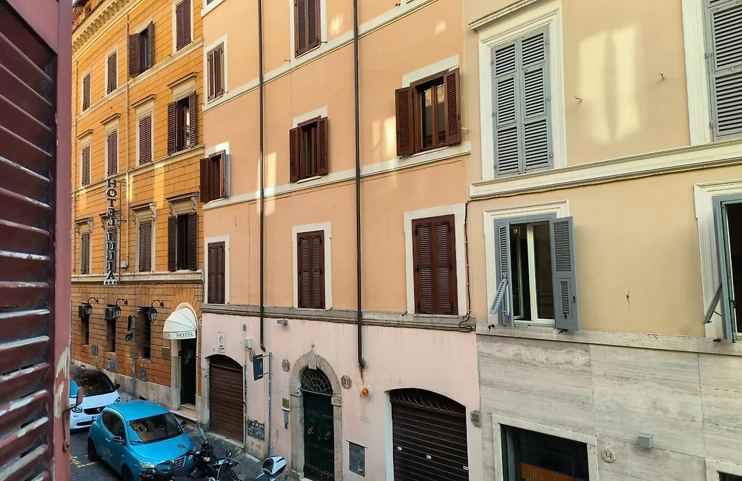 Trevi Contemporary Suite-1