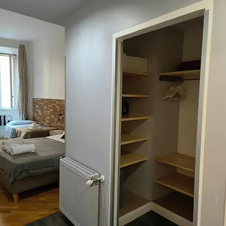 Trevi Contemporary Suite-2